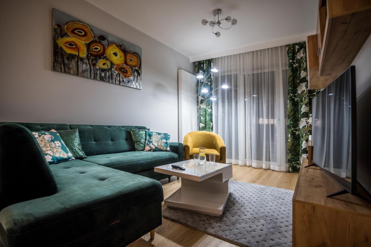 Resinest Apartamenty Jurowiecka J15 Bialystok Exterior photo